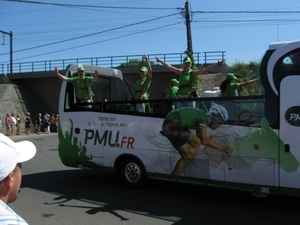 Le tour de France rijd door Leest 4-7-2010 024