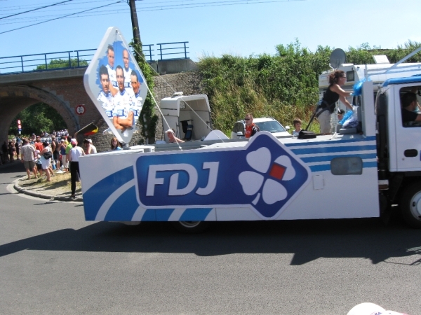 Le tour de France rijd door Leest 4-7-2010 048