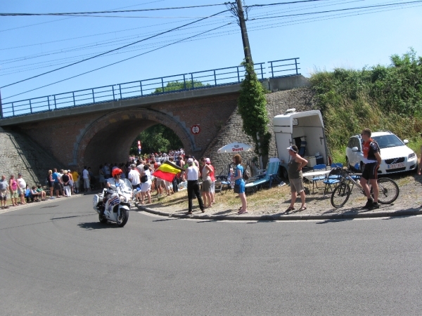 Le tour de France rijd door Leest 4-7-2010 059