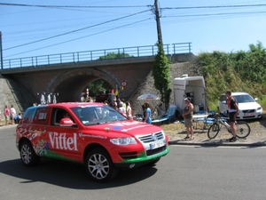 Le tour de France rijd door Leest 4-7-2010 066