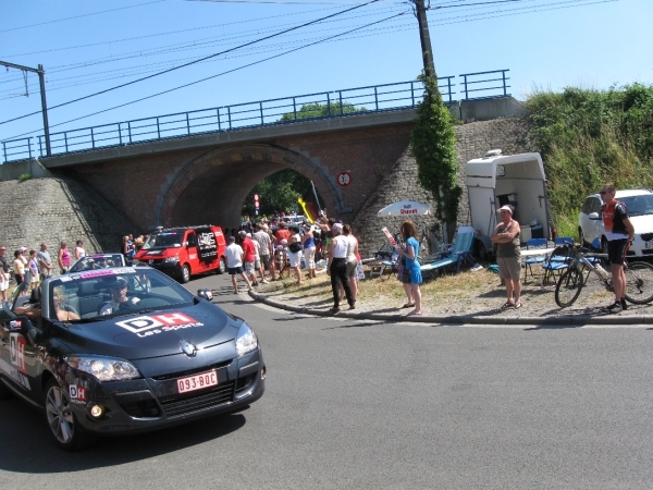 Le tour de France rijd door Leest 4-7-2010 074