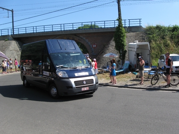 Le tour de France rijd door Leest 4-7-2010 081