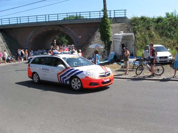 Le tour de France rijd door Leest 4-7-2010 082