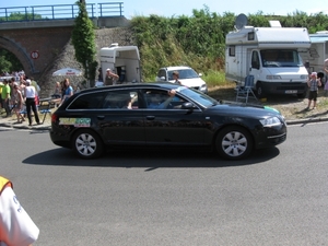 Le tour de France rijd door Leest 4-7-2010 095