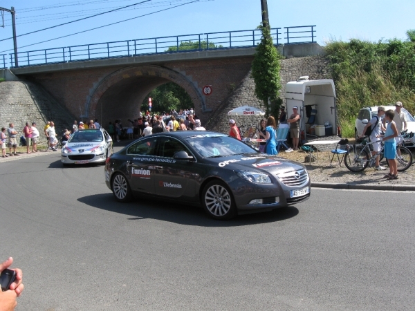 Le tour de France rijd door Leest 4-7-2010 097