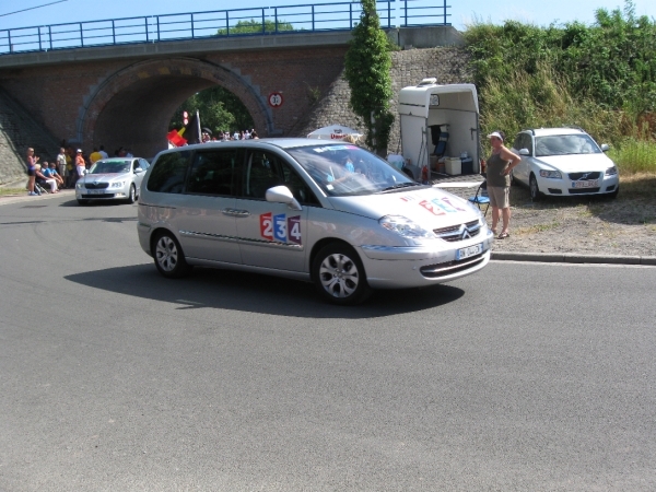 Le tour de France rijd door Leest 4-7-2010 107