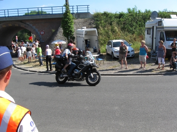 Le tour de France rijd door Leest 4-7-2010 171