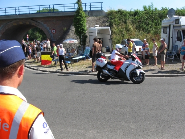 Le tour de France rijd door Leest 4-7-2010 181