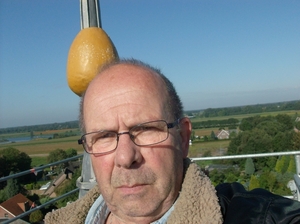 op de kerktoren in Lomm