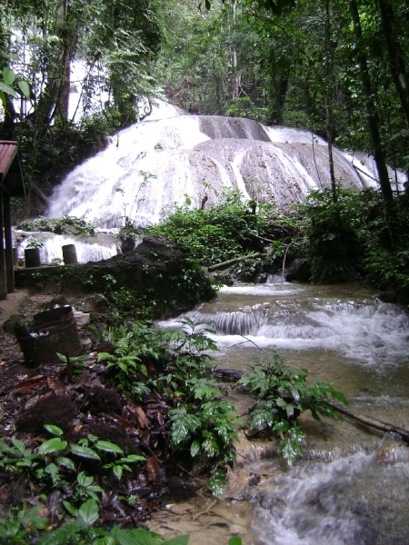 De Wera Salopa waterval van 12 stappen