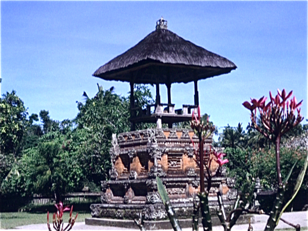 Tanah Lot  (Bali)