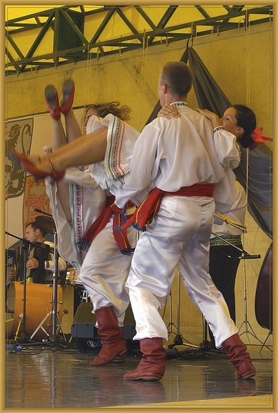 sized_sized_DSC11316a oekraine danst