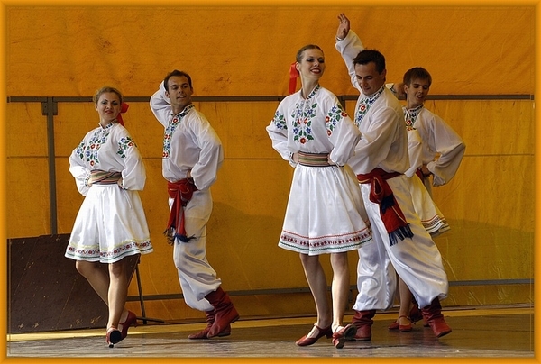 sized_sized_DSC11319a oekraine danst