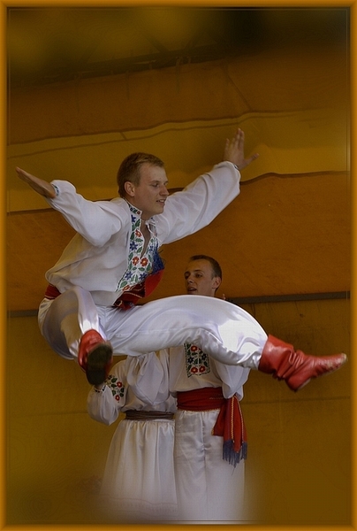 sized_sized_DSC11327a oekraine danst