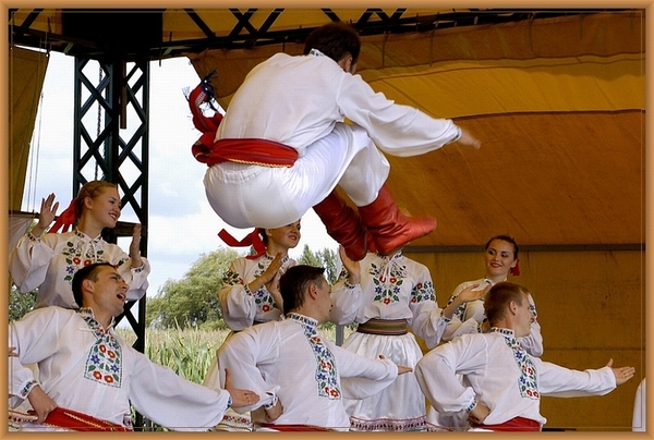 sized_sized_DSC11329a oekraine danst