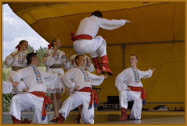 sized_sized_DSC11330a oekraine danst