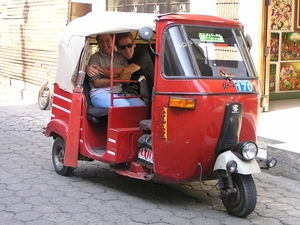 samen in een tuktuk