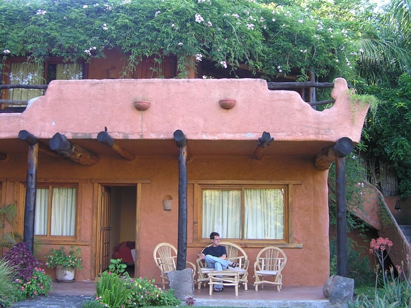 in de tuin van het hotel