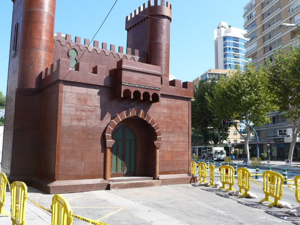 bezoek aan Benidorm ,de stadspoort