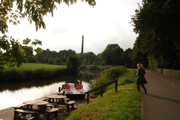 De pijp van de steenfabriek