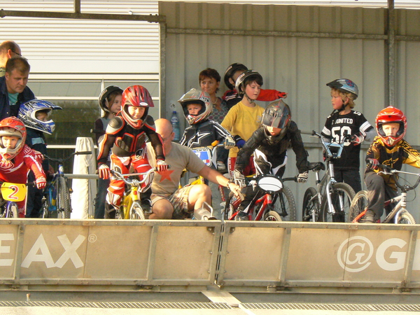 EERSTE TRAINING INDESSEL FAUSTO EN MAURO 2008 (8)