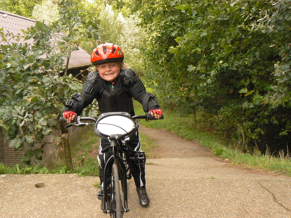 FAUSTO EN MAURO DE EERSTE BMX TRAINNING (15)