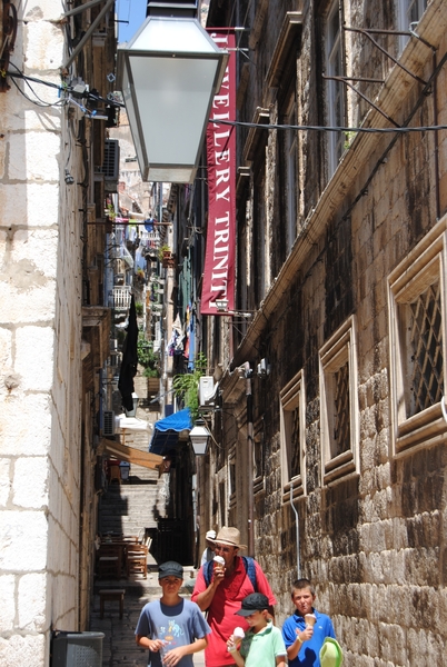 Nicole Hendrickx Cruise 2010 150