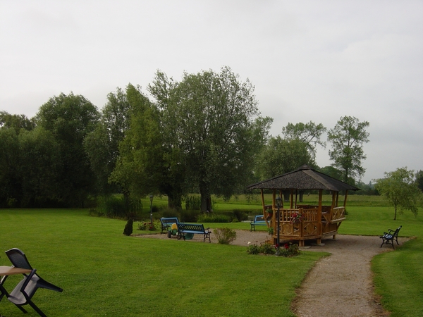 Les Saules Favières tuin