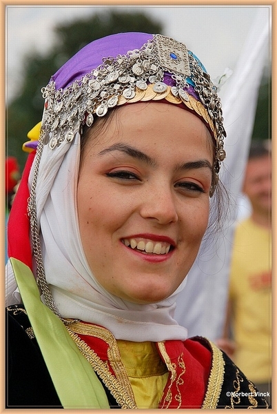 sized_sized_DSC23104a parade