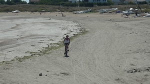fietsen op het strand