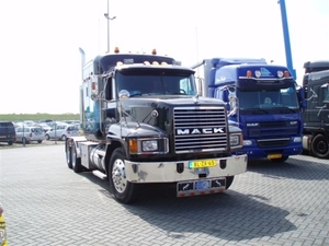 P5100037