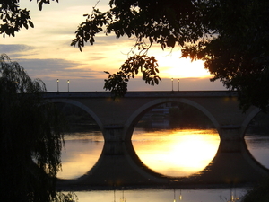 Zonsondergang boven de Dordogne in Berg�rac (F)