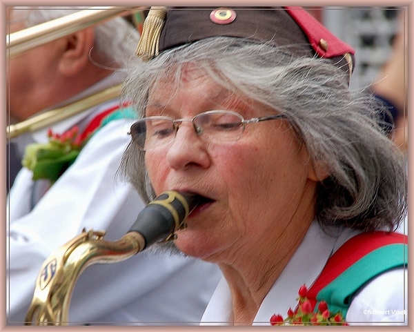 sized_sized_DSC23338a fanfare