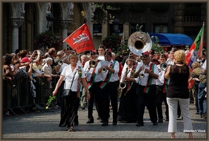 sized_sized_DSC23388a op de grote markt