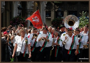 sized_sized_DSC23389a op de grote markt