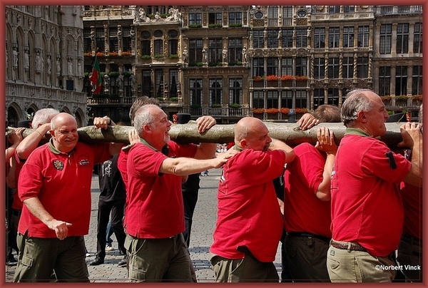 sized_sized_DSC23395a op de grote markt