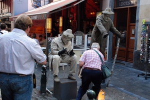 076  Brussel levend standbeeld
