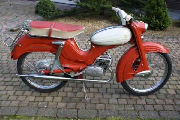 DKW. Hummel Super  rood