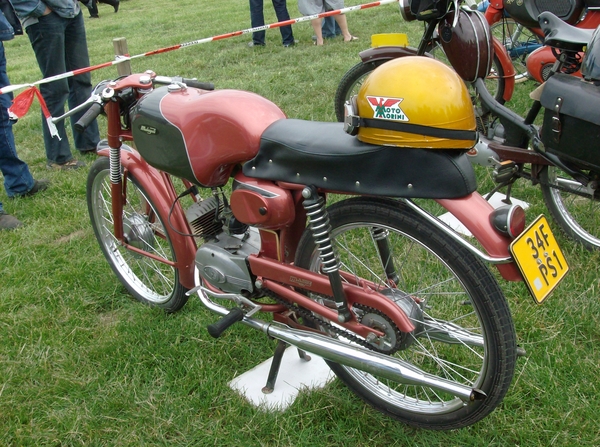 Gespot tijdens de oldtimerdag in Horst