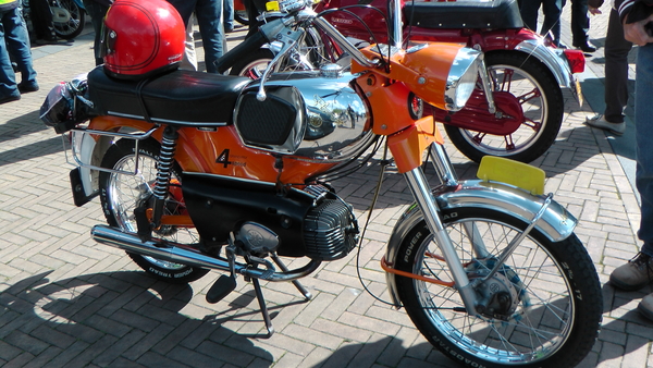 Kreidler gespot in Reuver 17-06-2012