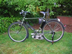 JLO. F48 1953 48cc op een Express herenfiets