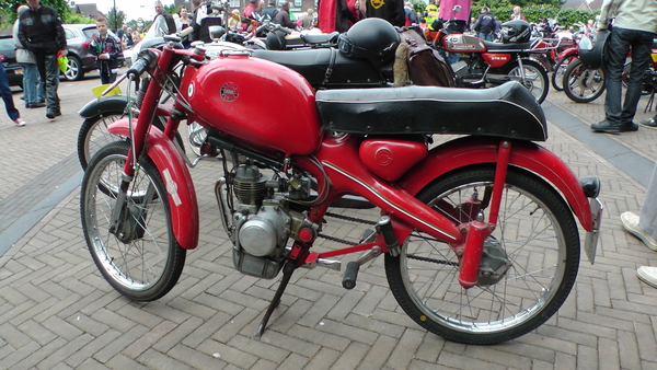 Motom Junior Sport 1957 van Folkert Noblesse