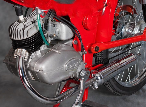 Ducati Brisk 1961 2 versn.