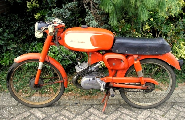 Aermacchi Sport .