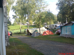 aan de horizon was 's avonds een groot kampvuur