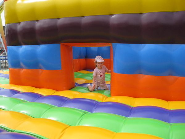 34) Glunderende Jana