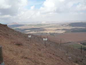 5d Golan _Mount Bental, zicht op de grens met Syrië _P1070419