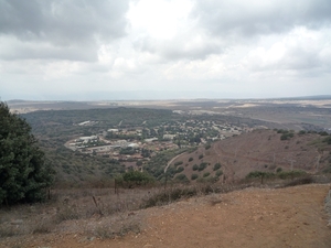 5d Golan _Mount Bental, zicht op Kibouts in de bufferzone aan de 