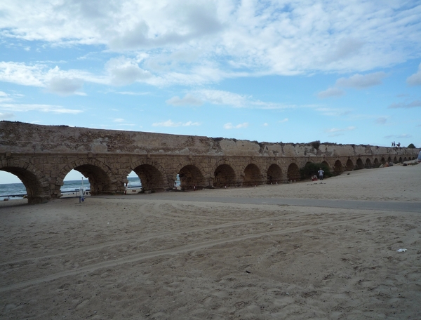 6f Caesarea _Aquaduct _P1070587