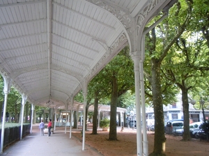 wandelgalerij op het plein